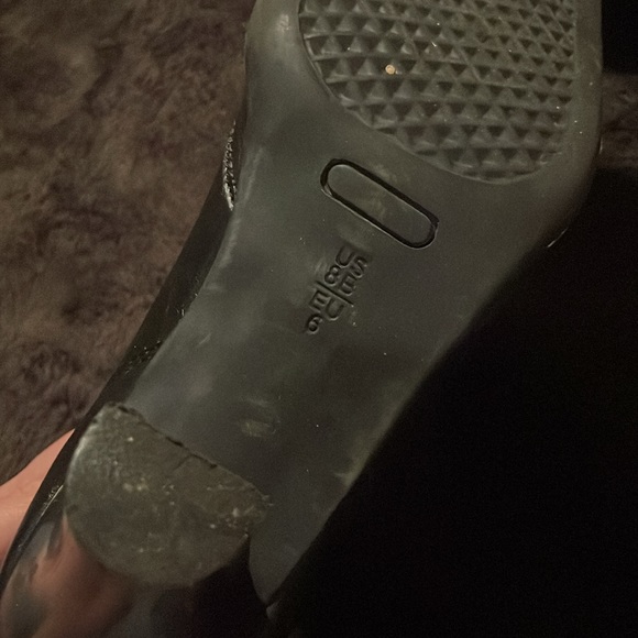 Aerosoles black ankle heeled boot. - Picture 9 of 9